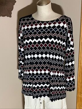 Geometric Pattern Long-Sleeve Knit Top - Black, White & Burgundy